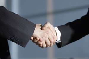 家を売る時に売主にとって有利な媒介契約の種類はどれ？