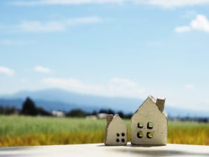 家を売る時は解体して更地にしてからでも売れるの？