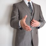 家を売る時の不動産業者の優秀な営業マンの見つけ方